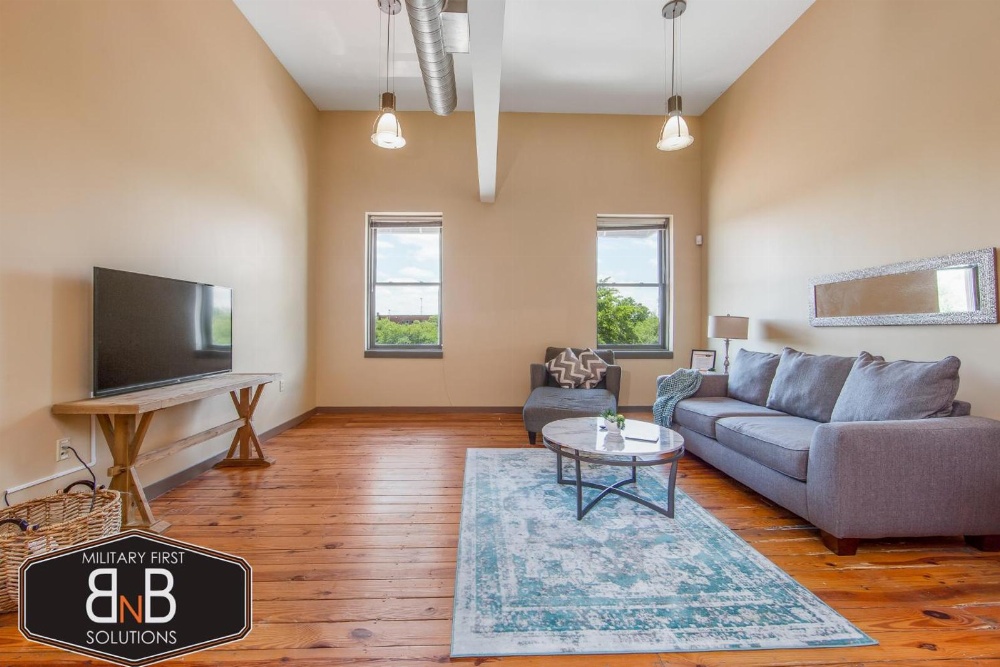 Franklin Studio 201 Main image